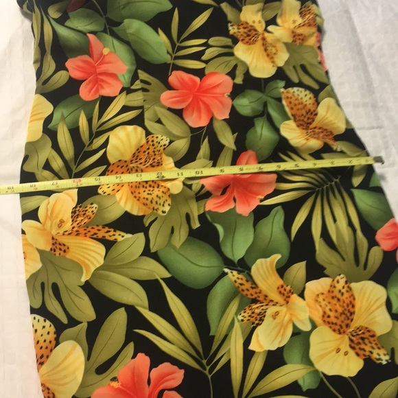 NWT Beautiful Hawaiian style dress 4P - Picture 7 of 8